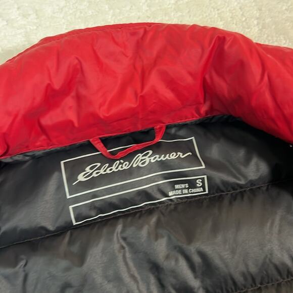 Eddie Bauer Down Red Jacket Lightweight Insulated Zip Pockets S - Picture 8 of 10